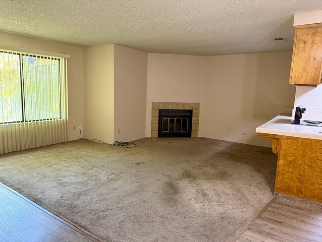 Photo - 537 W Escalon Ave Unit 537 W Escalon Ave #102