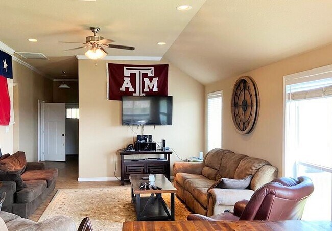 Photo - 3601 Davidson Dr