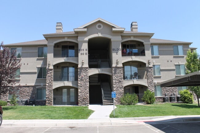 Building Photo - 825 S 90 E Unit E302 Rental