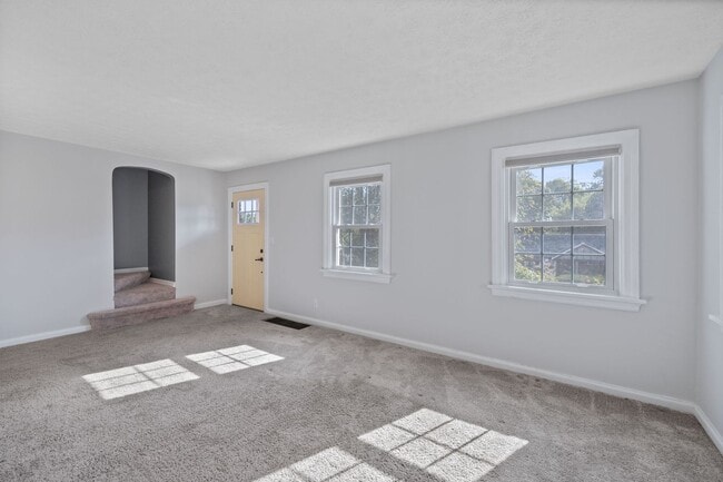 Photo - ANDERSON- Charming 4 bedroom 2 bath with f...