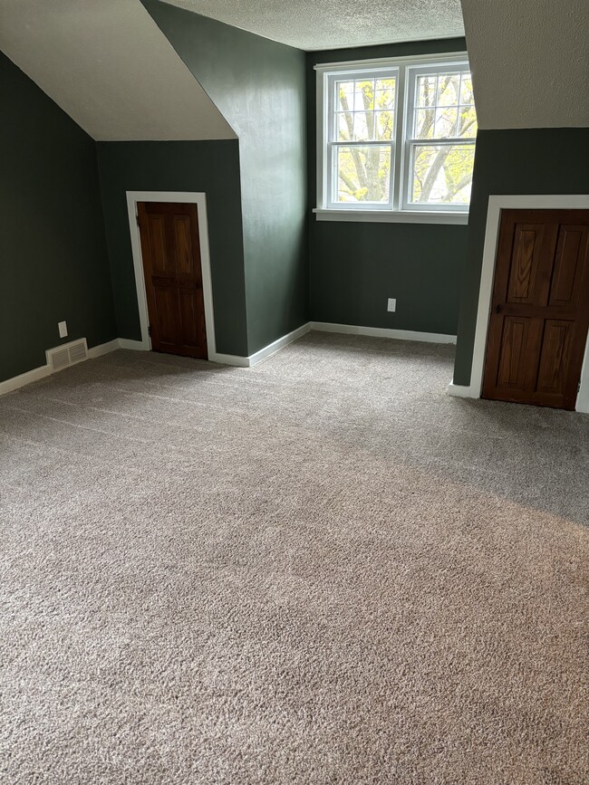 Photo - 419 Edward St Townhome
