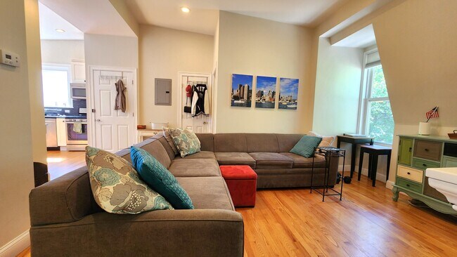 121 Heath St Unit 2