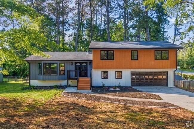 Building Photo - 1129 Pinehurst Rd Rental