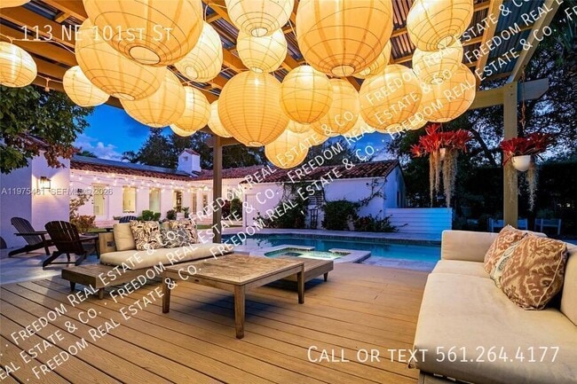 Building Photo - 113 NE 101st St