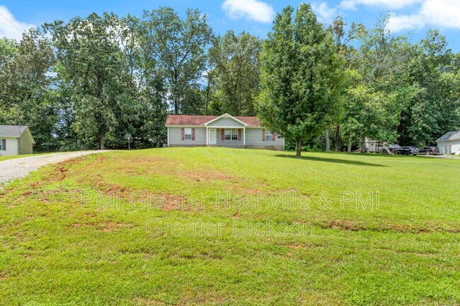 Building Photo - 7915 Crossroads Blvd Rental