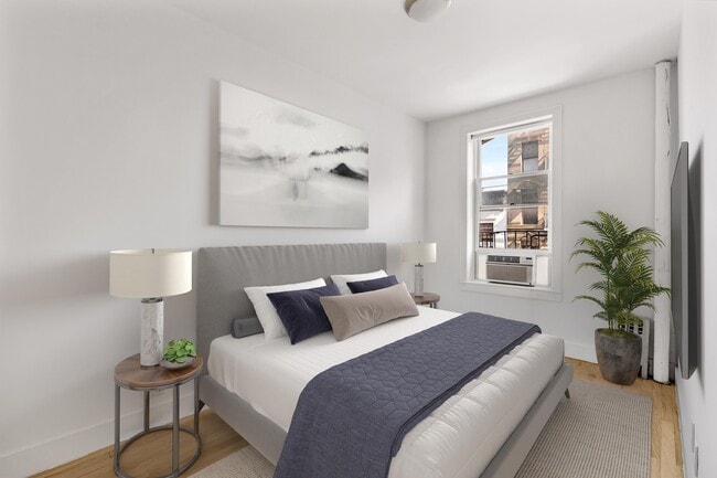 Photo - 234 W 20th St