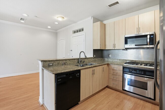 Photo - Beautifully upgraded 1 Bdrm, 1 Bath w/larg... Unit 307