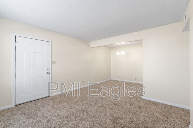 Photo - 263 White Oak Rd Unit E