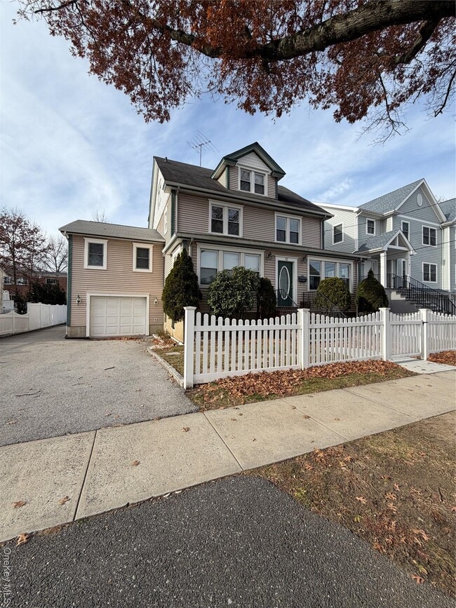 Photo - 52 Nelson Ave Unidad #2