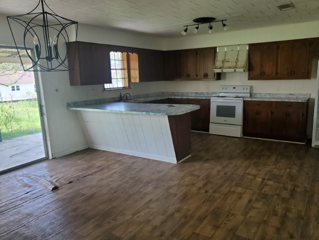 Photo - 919 Kings Rd