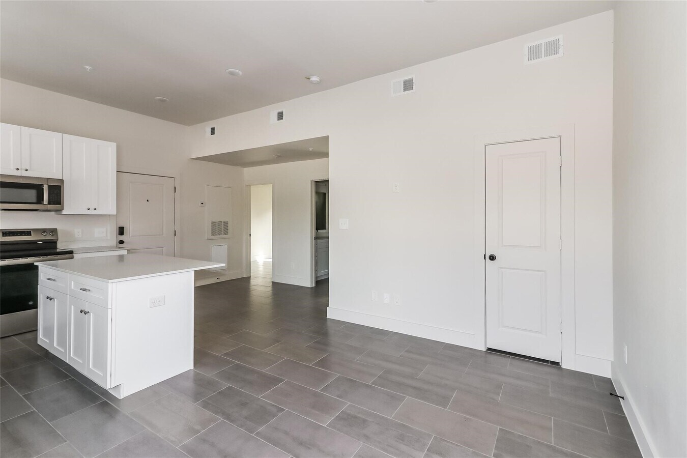 Photo - 3726 Bellfort Ave Unidad G2