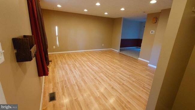 Photo - 9310 Kite St
