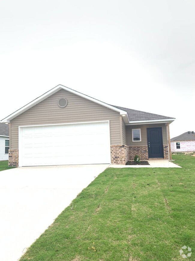 Building Photo - NEW 3 Bedroom home in Valley View School D...