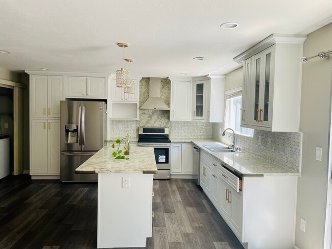 Building Photo - 726 Saint Michael Cir
