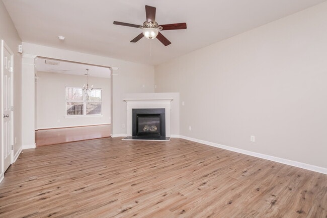 Photo - 4225 Hopper St