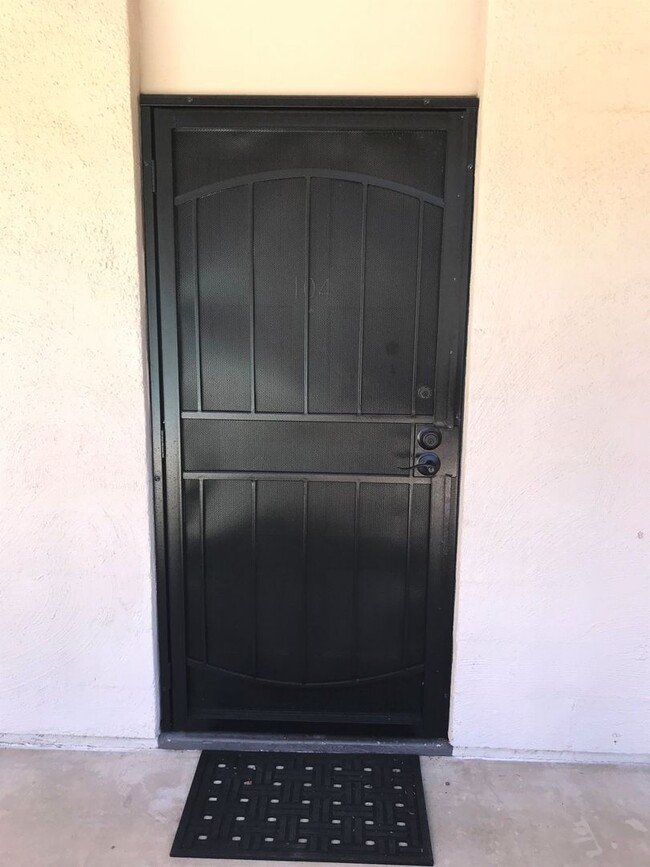 Photo - **FABULOUS- 1br/1ba CONDO (CAMELBACK & ARCADIA)