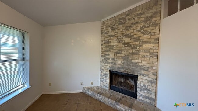 Building Photo - 10411 Trimmier Rd