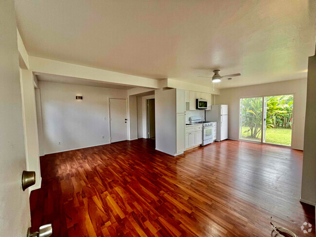 Building Photo - 2351 Liliuokalani St Unit 1 Rental