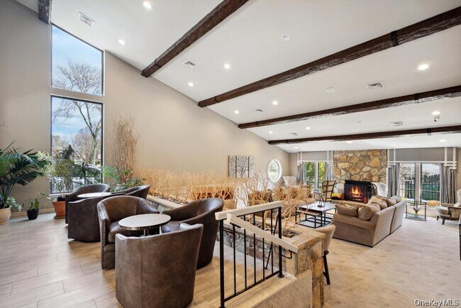 Photo - 124 Foxwood Dr