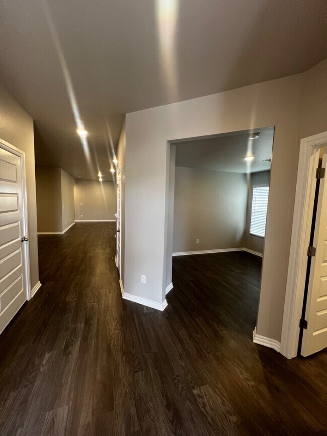 Photo - 2765 Alice Wy