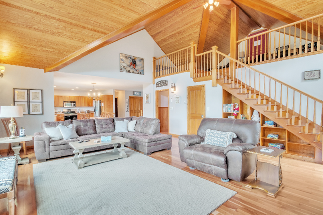 Photo - 462 S Rumford Rd House