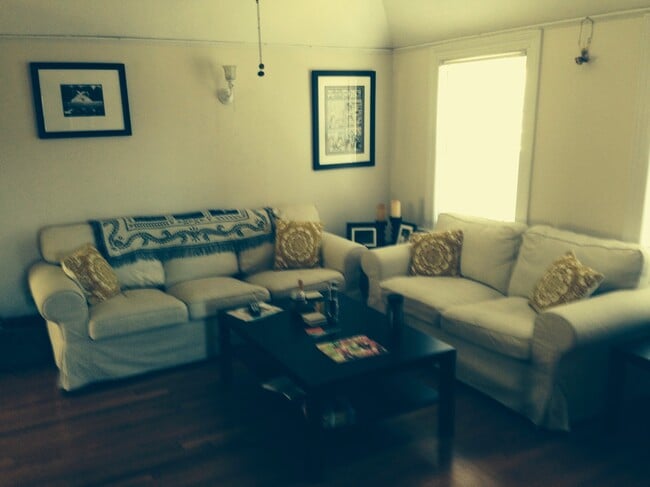 Photo - 889 Hope St Unit 3