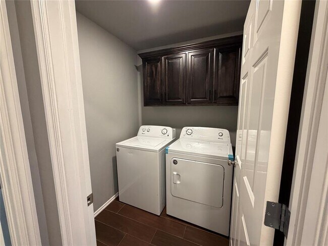 Photo - 15717 Caney Dr