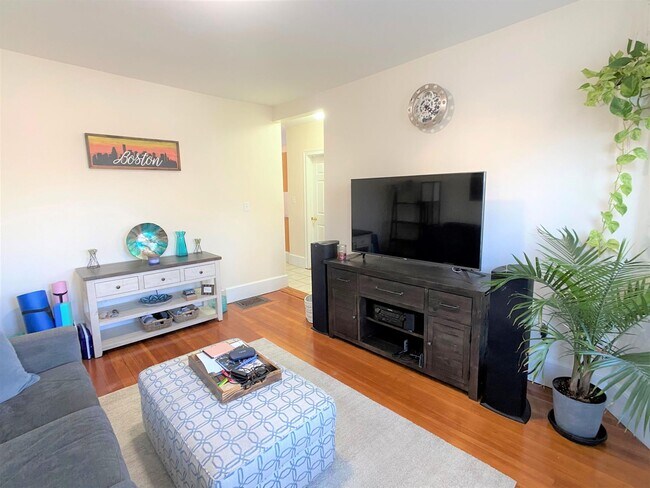 Photo - 15 Sargent Ave Apartments Unit 1