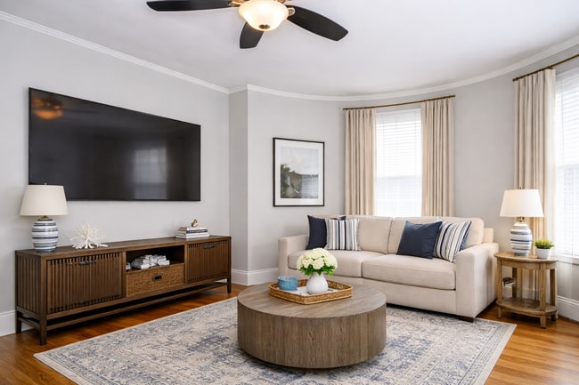 Building Photo - 22 Bigelow St Unit # 1