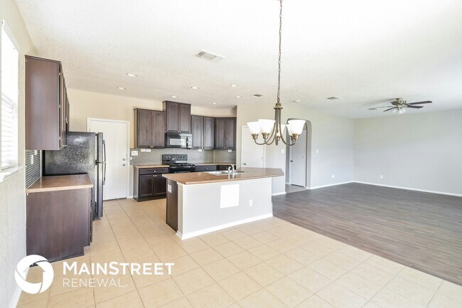 Photo - 7906 Horse Hollow