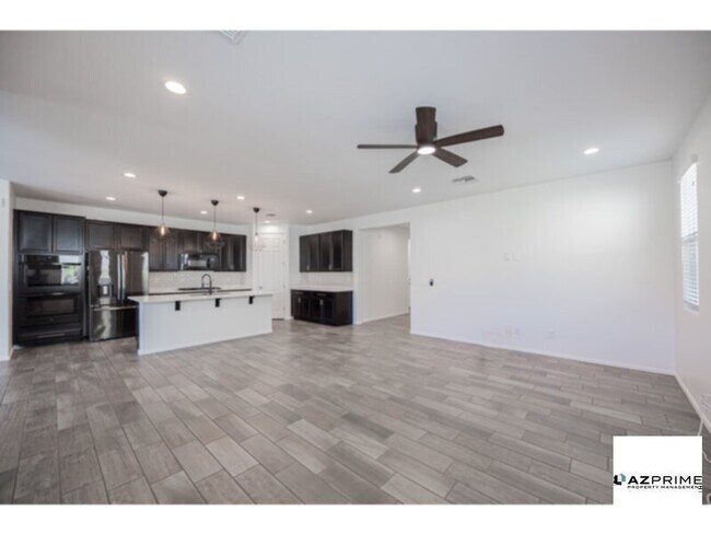 Photo - Discover your ideal home in this beautifully maintained 4/2 Phoenix residence!