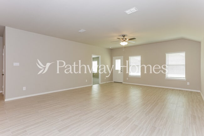 Photo - 8448 Hollymead Ln