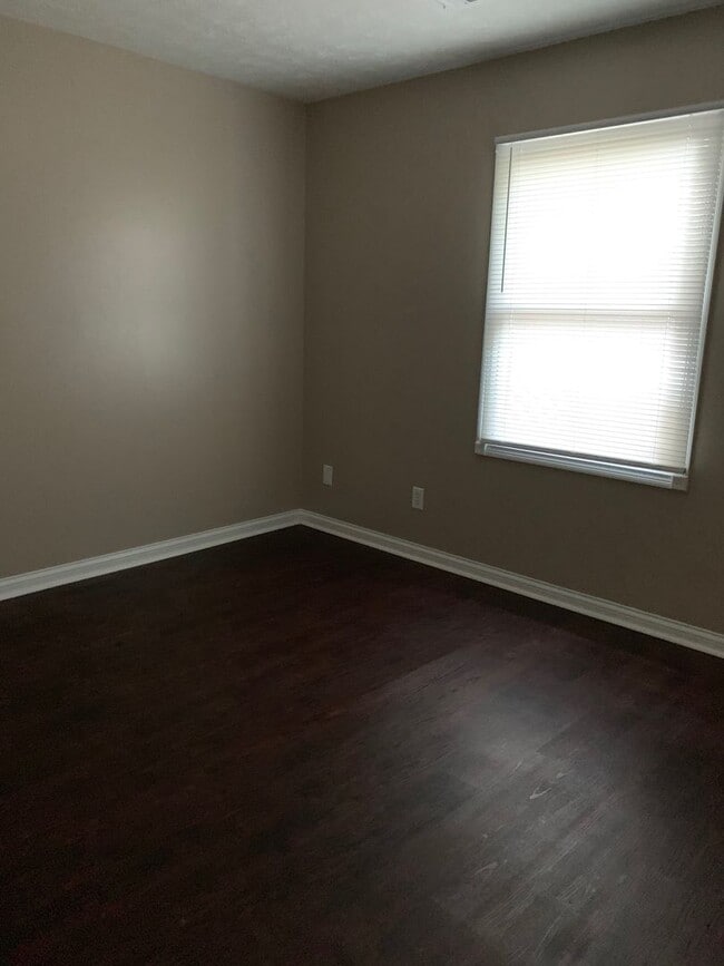 Photo - 2 bed 1 bath duplex