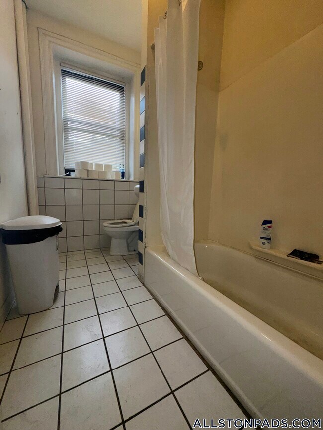 Photo - 100 Linden St Unit 3