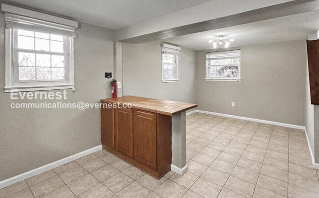 Photo - 4646 Evansdale Rd