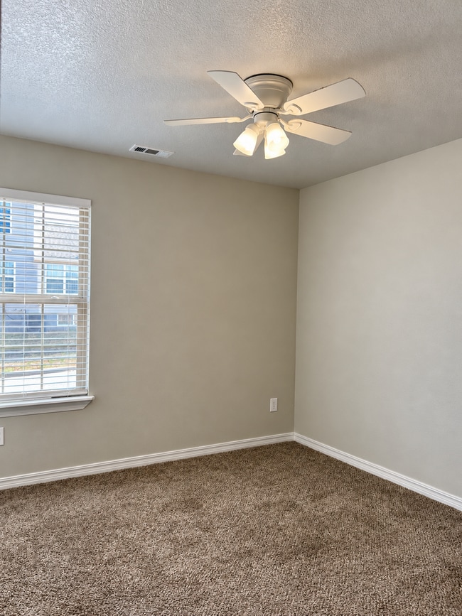Photo - 2129 S Kentucky Ave