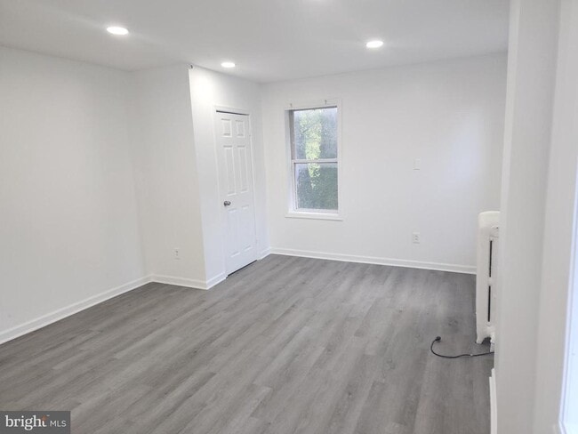 Photo - 238 N Warren St