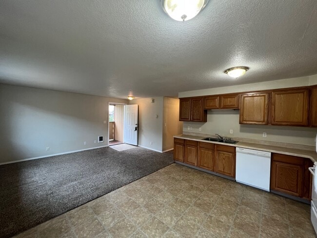 Photo - 1041 8th Ave Unidad 201