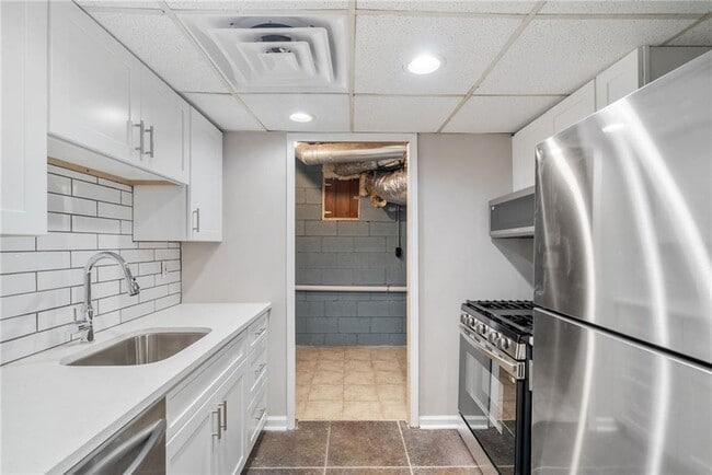 Photo - 1447 Southland Vista Ct NE