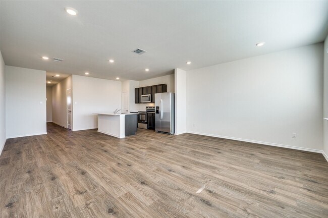 7024 Vining Dr