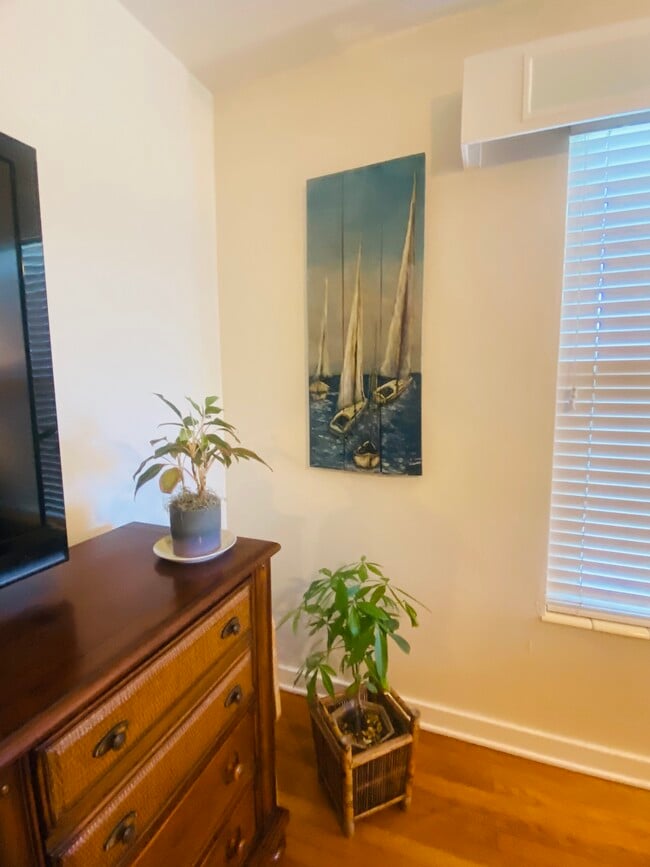 Photo - 1401 61st Ave N