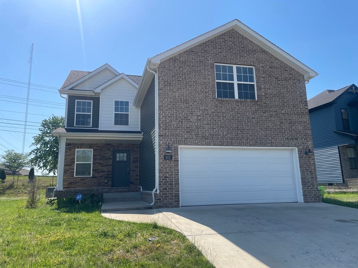 Beautiful 3 Bedroom 2 1/2 Bath Home For Rent! - Beautiful 3 Bedroom 2 1/2 Bath Home For Rent!