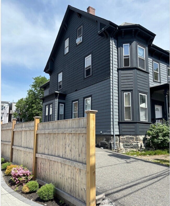 Photo - Large house near BU
