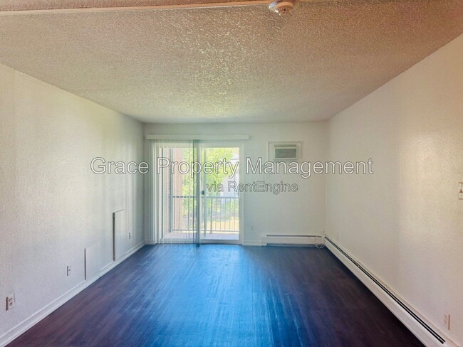 Photo - 501 Golden Cir Unit Apt 201