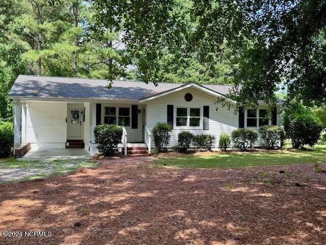 Photo - 152 Wooster Rd House
