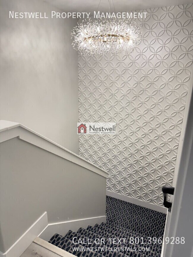 Photo - 1284 Willowbrook Ln