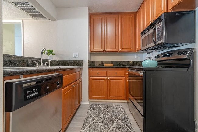 Building Photo - 21530 Califa St Unit 311