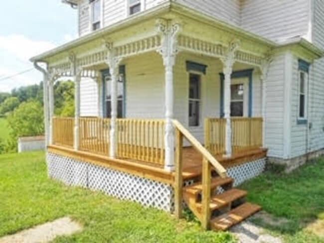 Photo - 121 Brady Rd