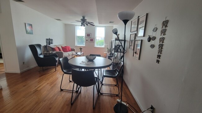 Building Photo - 6405 Boulevard E Unit B4#204