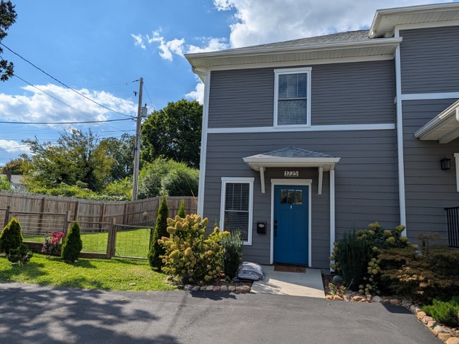 Building Photo - 1725 Grandin Rd SW Rental